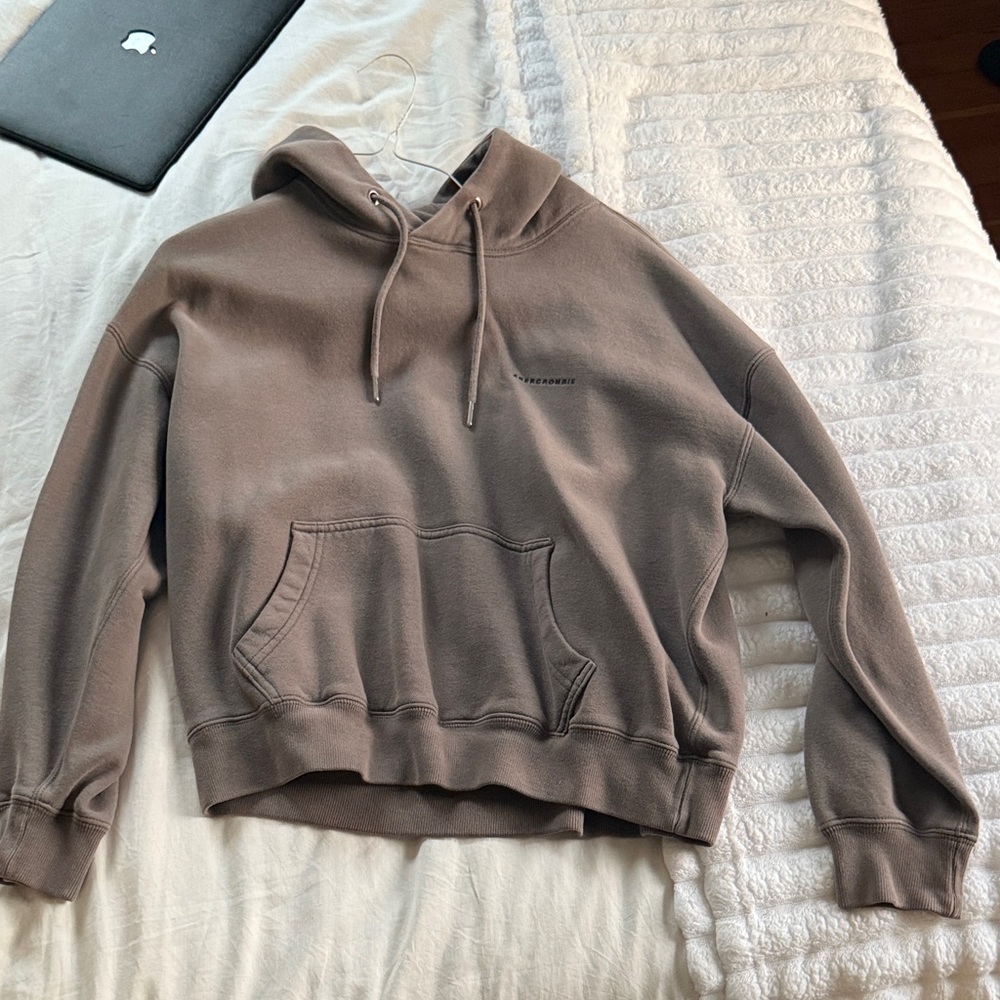Men’s Abercrombie grey sweatshirt
